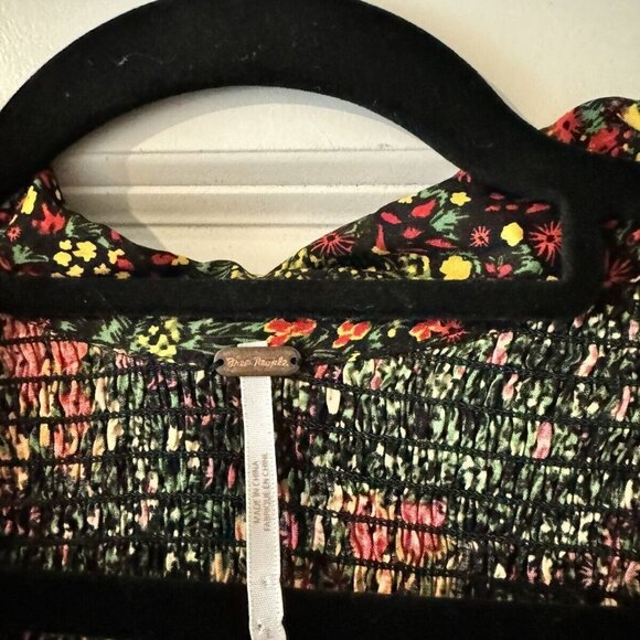 Free People Amelia Printed Blouse Red Green Black Size Large EUC - Picture 4 of 6